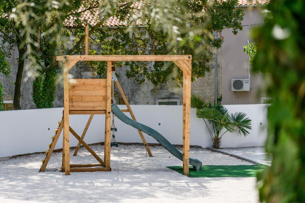 Summer House Nina Apartment Pavicini Ngoại thất bức ảnh