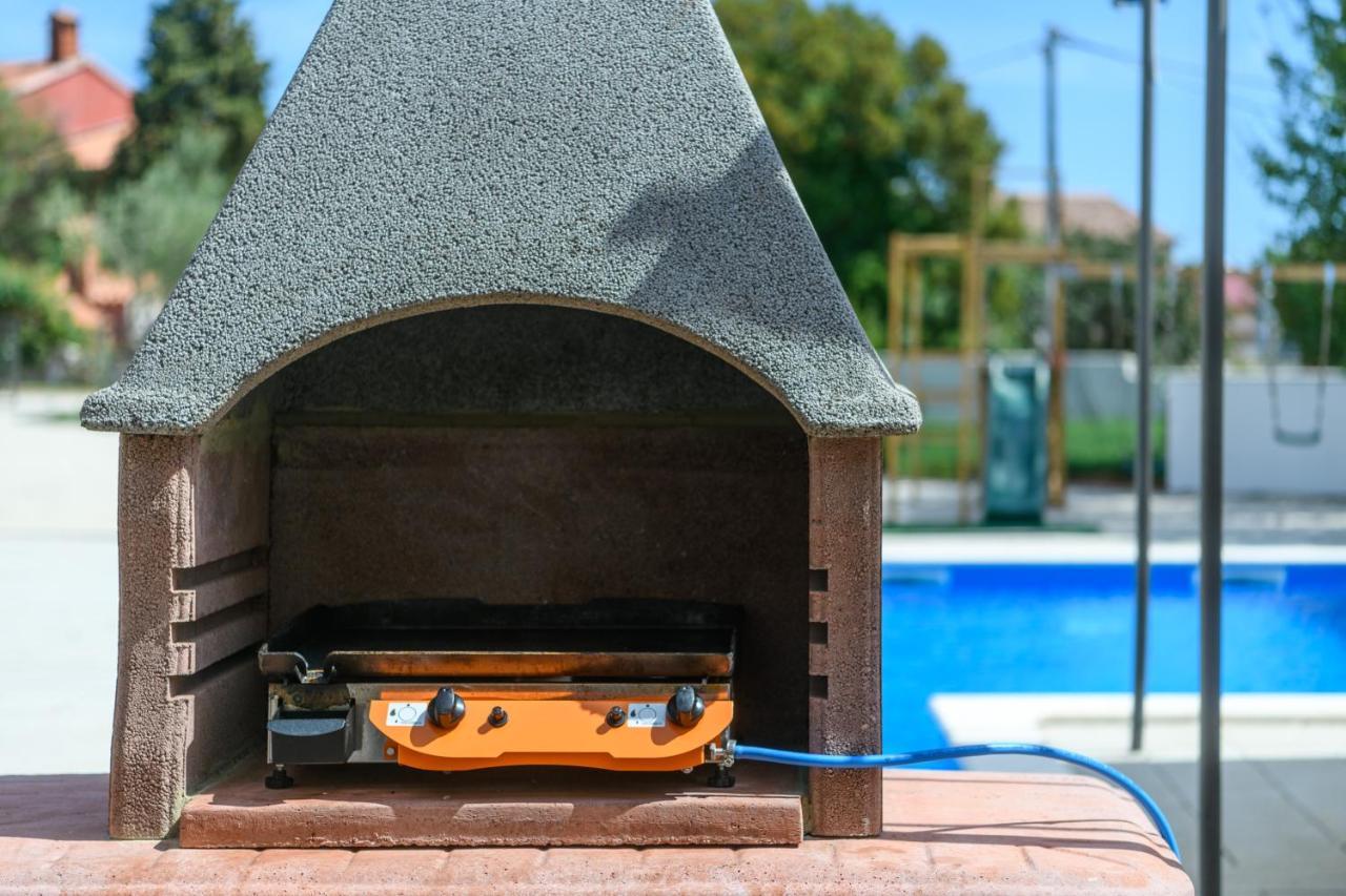 Summer House Nina Apartment Pavicini Ngoại thất bức ảnh