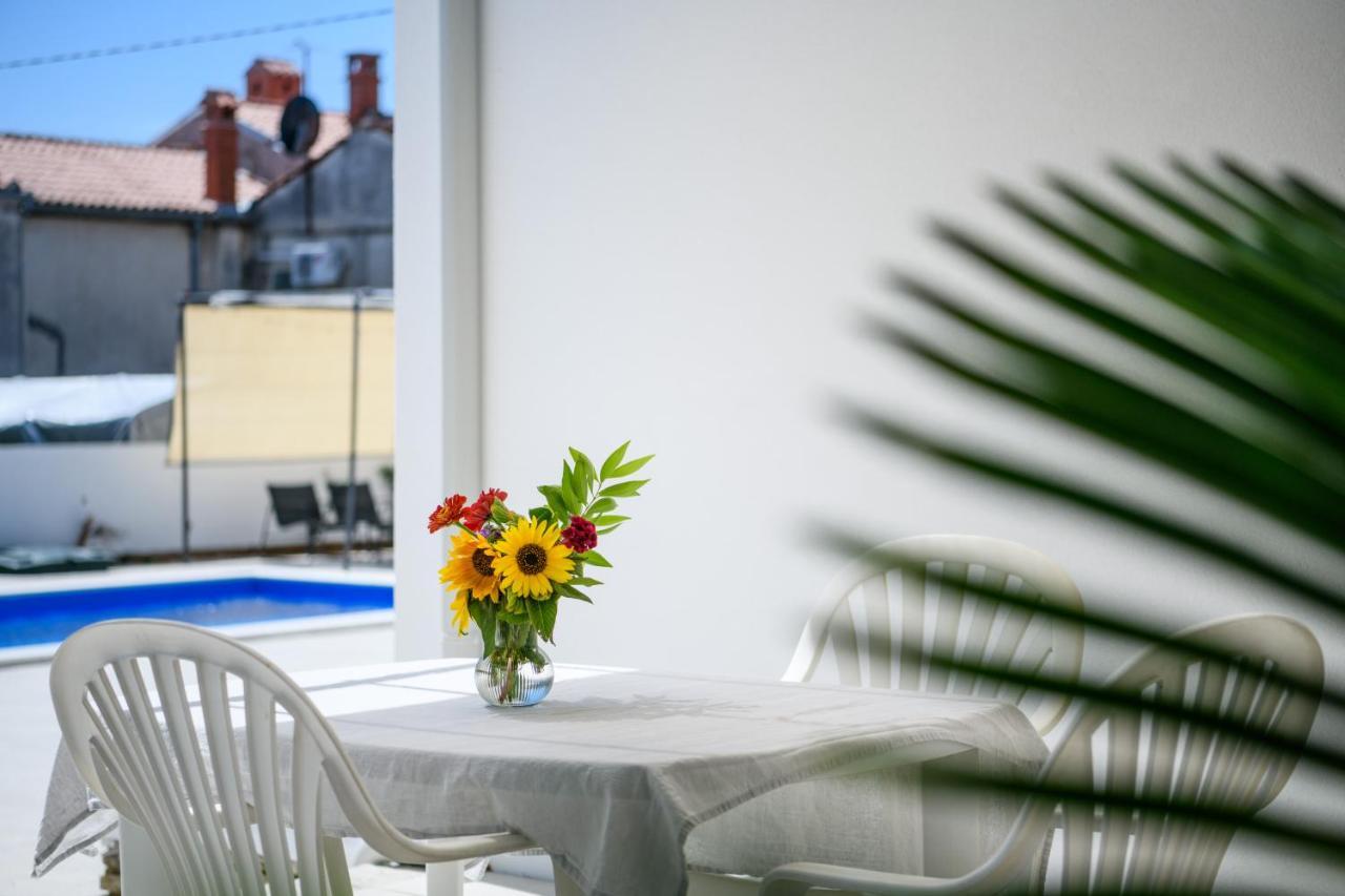 Summer House Nina Apartment Pavicini Ngoại thất bức ảnh